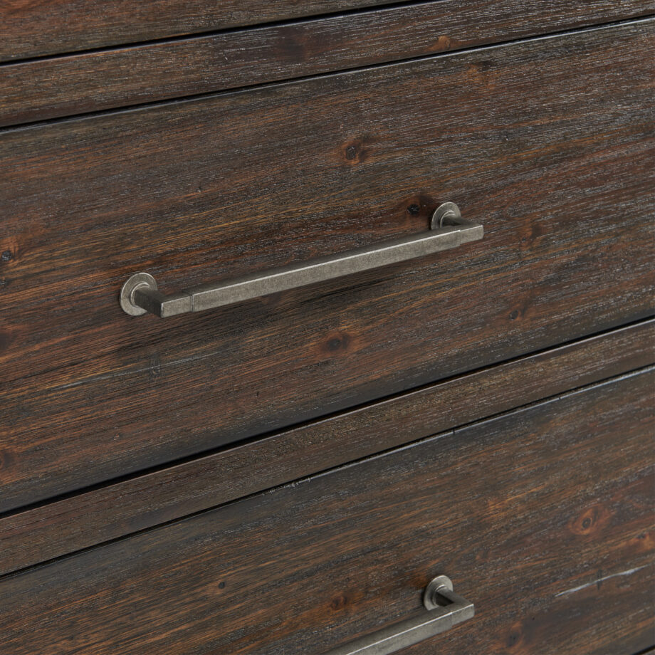 Transitions Gentleman's Chest