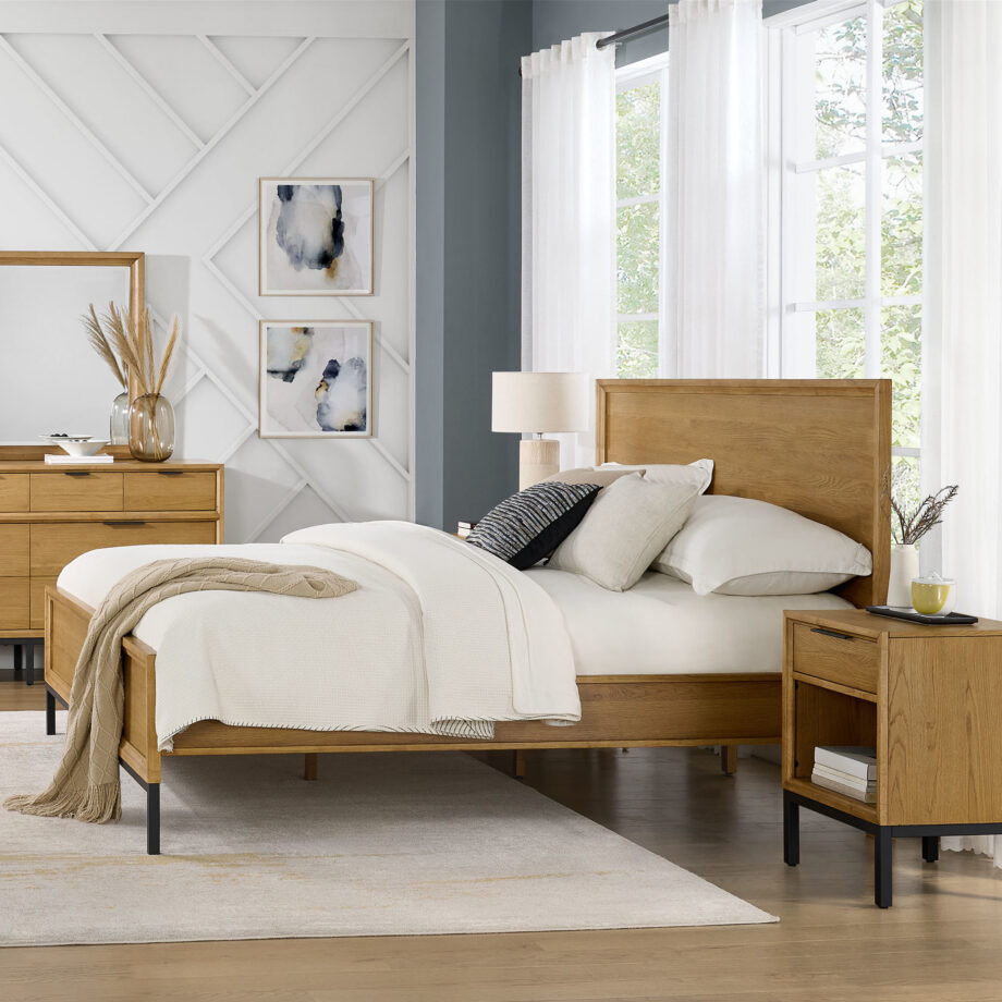 Newport King Bed
