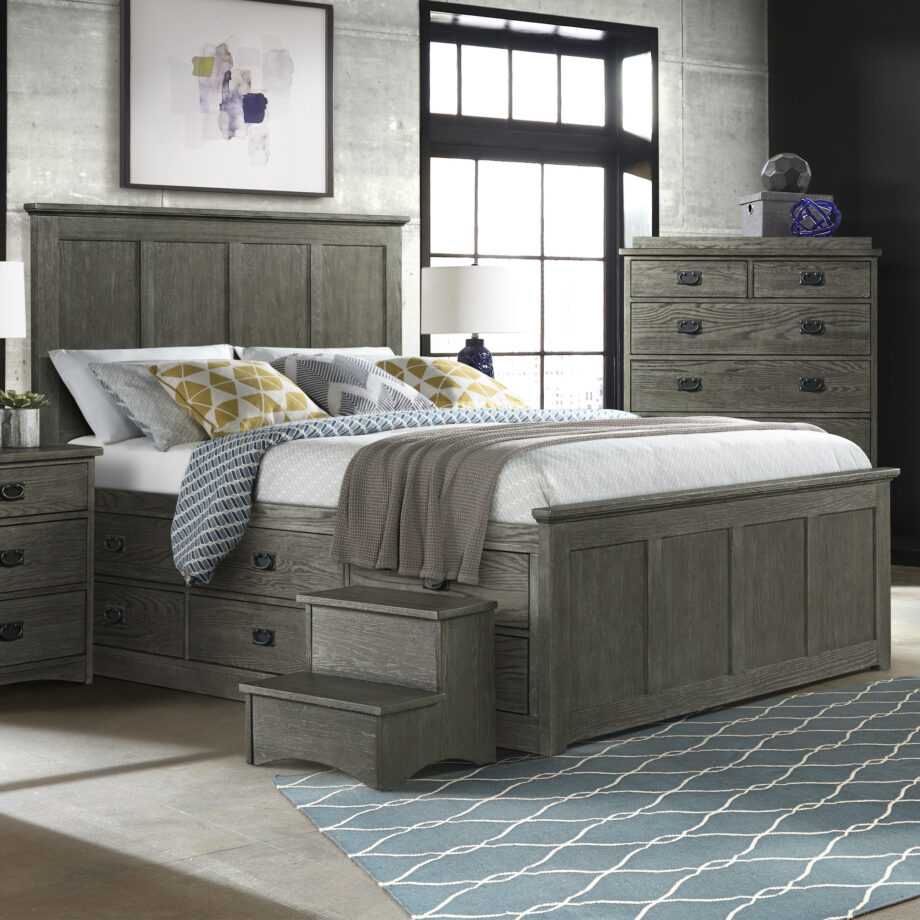 Oak Park Standard Chest | Pewter