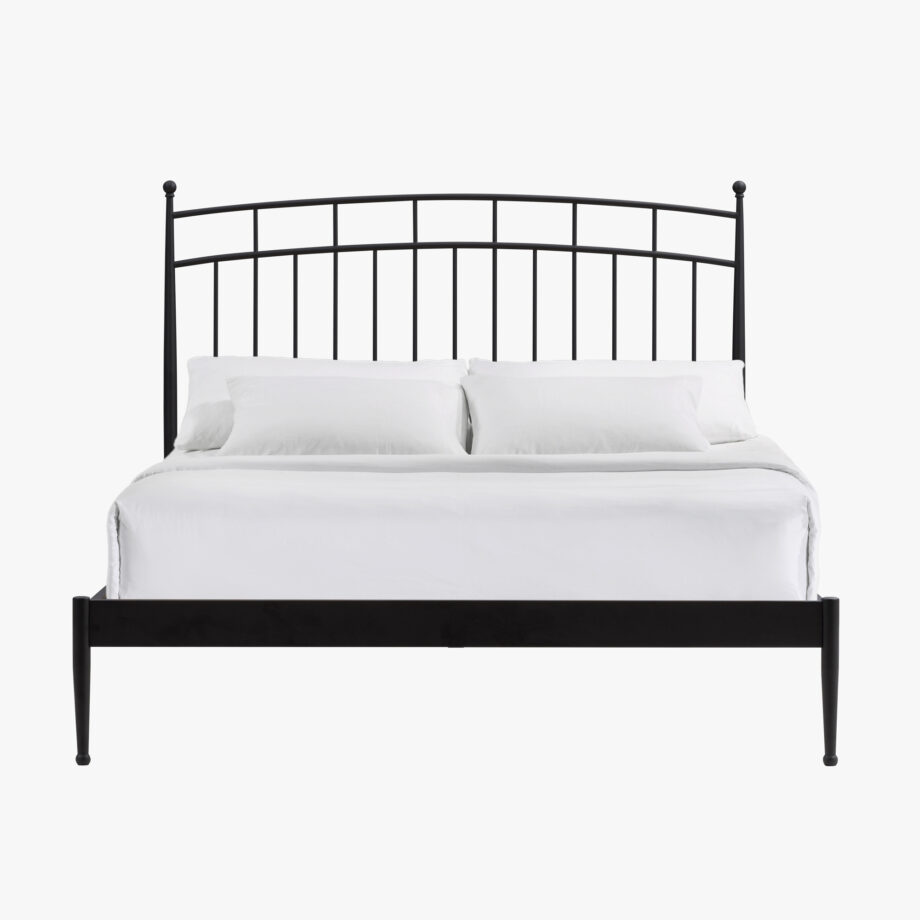 Traditional Queen Metal Bed