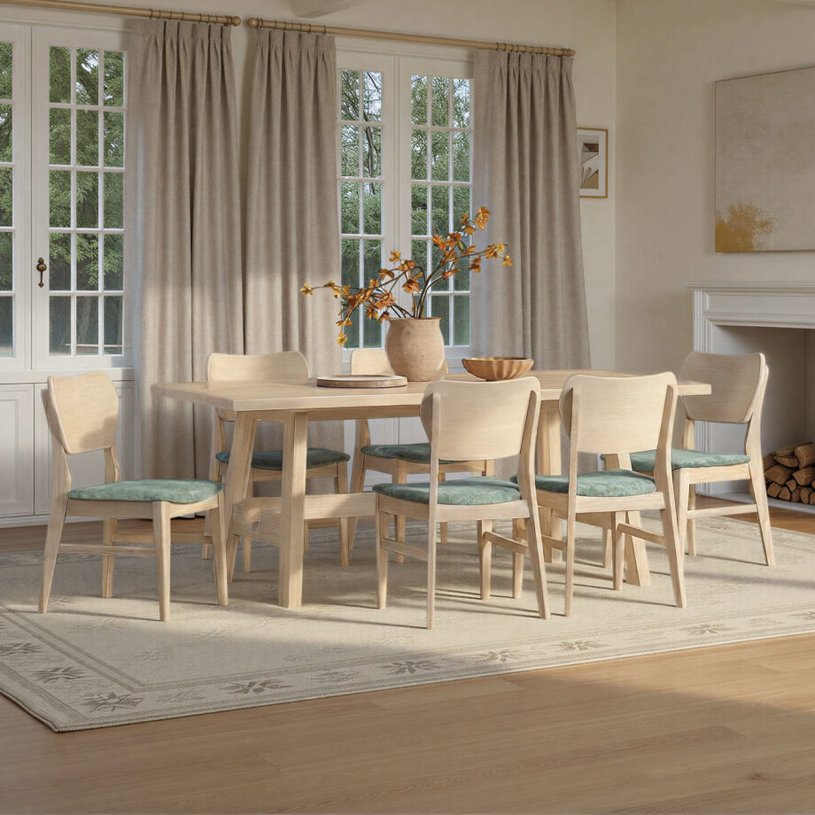West End Lodge Trestle Table | Natural